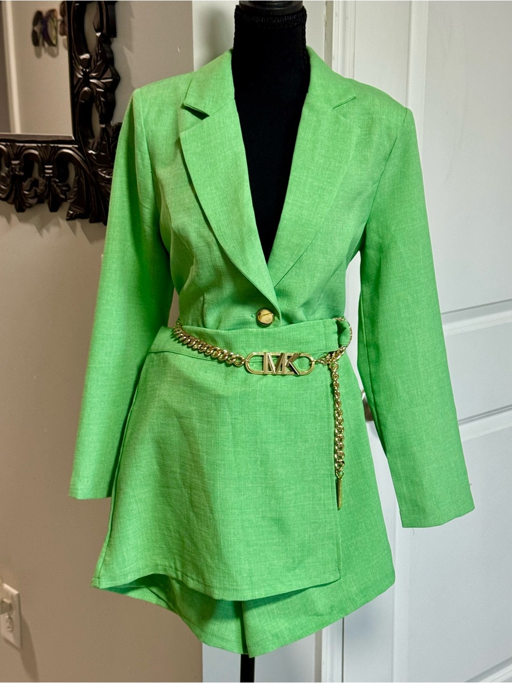 Tailored Lime Green Single-Button Blazer with Gold Chain Detail